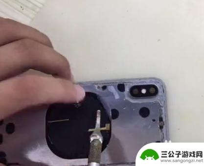 苹果手机玻璃后盖怎么修复 iphone x后玻璃更换教程