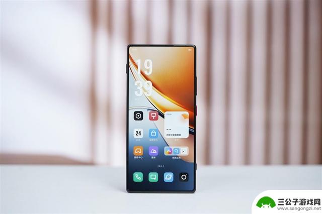 努比亚Z70S Ultra摄影师版：今年唯一无孔摄影手机的评测
