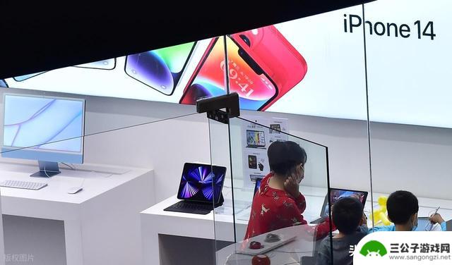 iPhone 14降价至2999元，值得入手还是已过时？