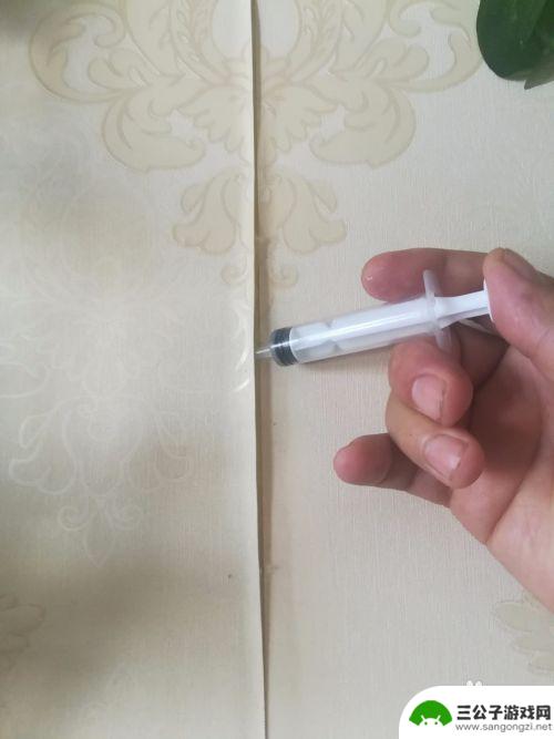 手机壁纸开裂怎么保养 壁纸开边如何处理