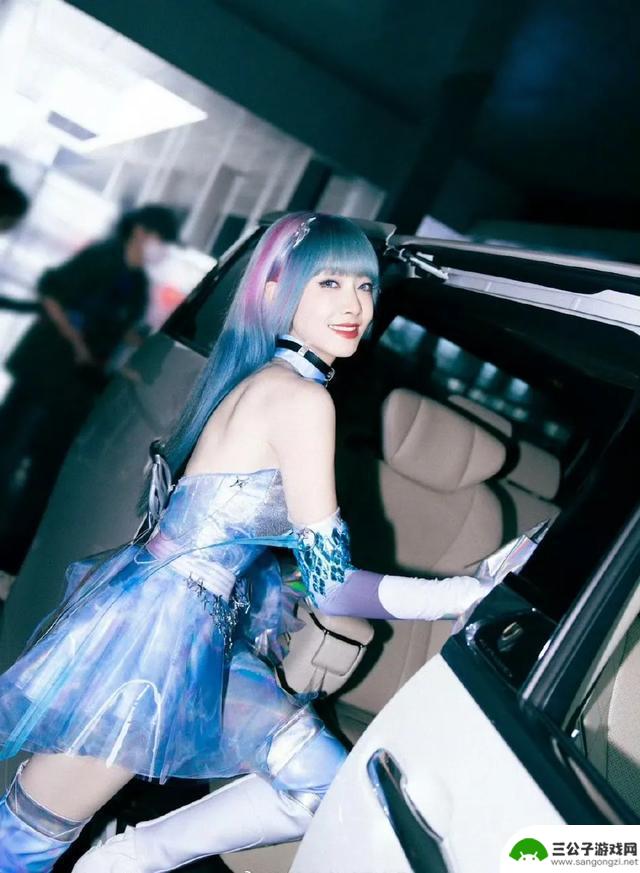 明星cosplay大赛，和平精英刺激之夜谁最美？