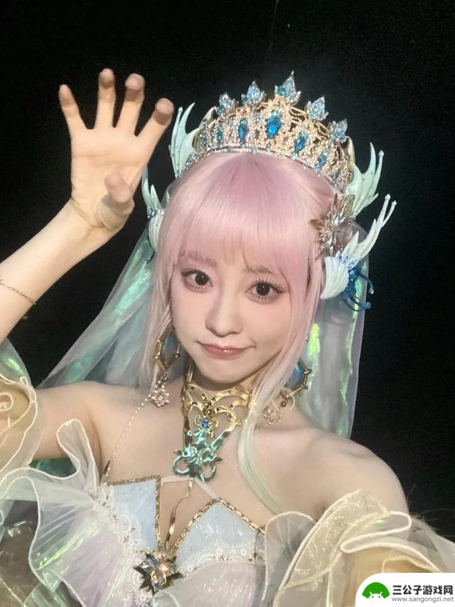 明星cosplay大赛，和平精英刺激之夜谁最美？