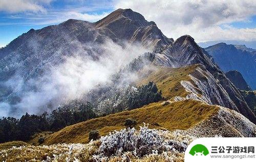 手机如何拍摄云雾缭绕 云雾自然风景摄影拍摄技巧与器材选择