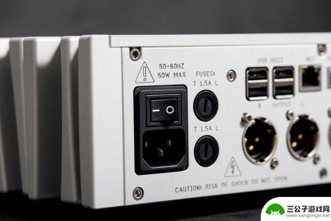 手机音箱如何放大声音 宝达Boulder 812 DAC/前级/耳放一体机评价